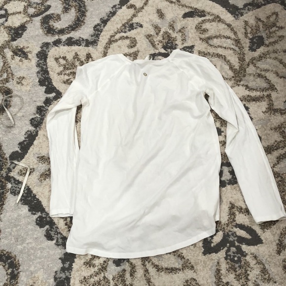 Lulu🍋 LNY White Emerald Long Sleeve, size 6 - Picture 12 of 12
